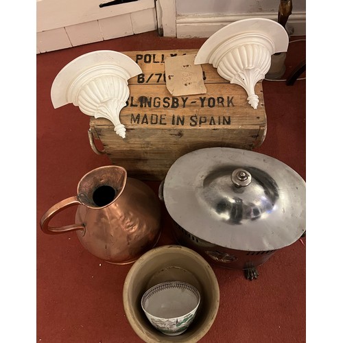 1073 - A miscellaneous lot to include copper measure, wooden crate,  two painted wall mounted supports, bro... 