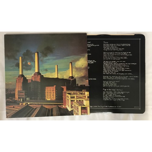 1108 - Pink Floyd - Animal Harvest SHVL 815, Die-Cut Lyric Inner, No Bar Code, containing Vinyl.