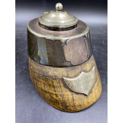 996 - A white metal horses hoof inkwell with engraved shield 