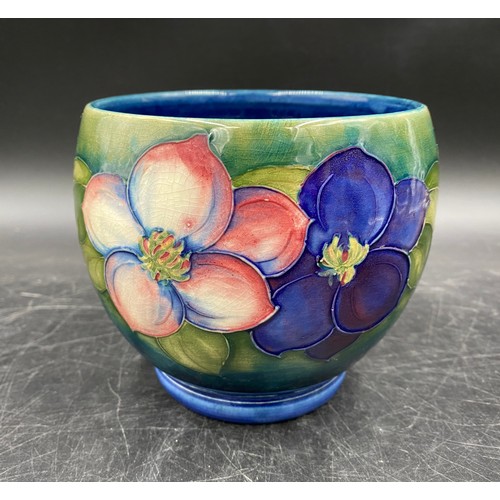 124 - A Moorcroft bowl. 11.5cm h x 12cm d.