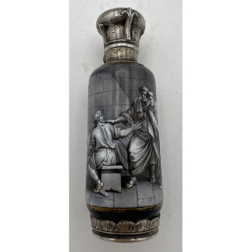 985 - A superb Limoges en grisaille enamel scent bottle with unmarked white metal mounts. 9cm h.