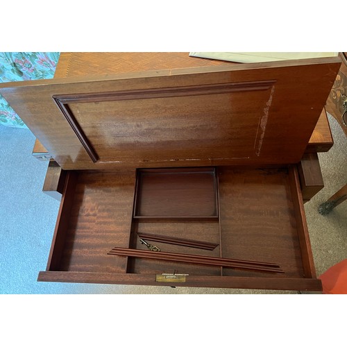 77 - A 19thC French metamorphic writing/card table in mahogany with parquetry top. 74cm w x 48cm d x 77cm... 