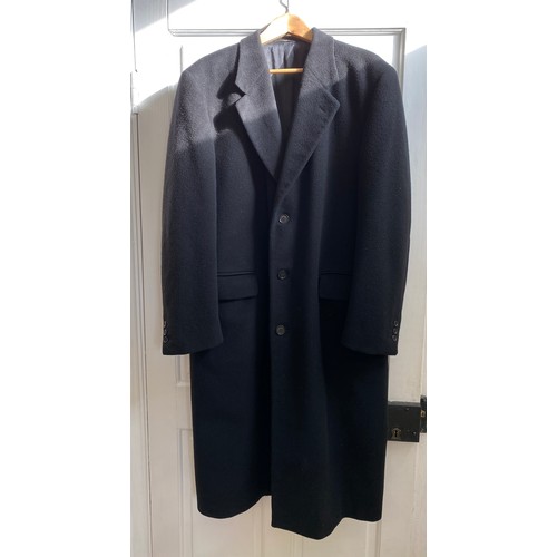 879 - An Uomo Valentino Harrods man's 48 reg 70/30 wool/cashmere overcoat, a Teodem M genuine leather man'... 