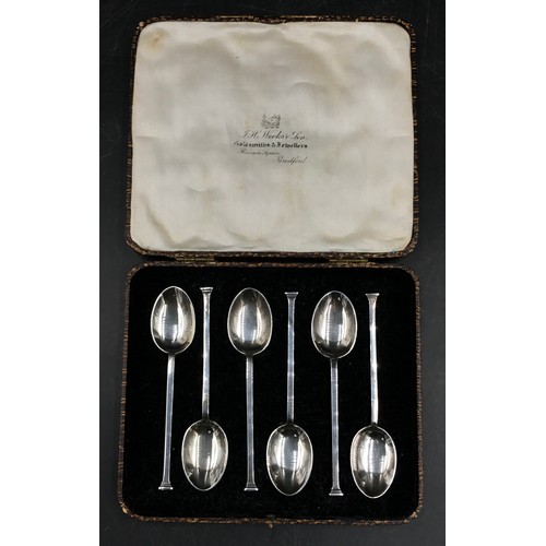 771 - Set of six silver coffee spoons, Sheffield 1927, maker Cooper Brothers & Sons Ltd in fitted case tog... 