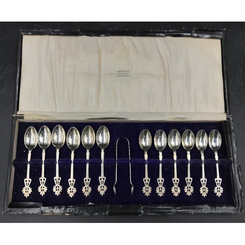 777 - A boxed set of 12 silver spoons 6 x tea and 6 x coffee and pair of tongs. Teaspoons hallmarked Sheff... 