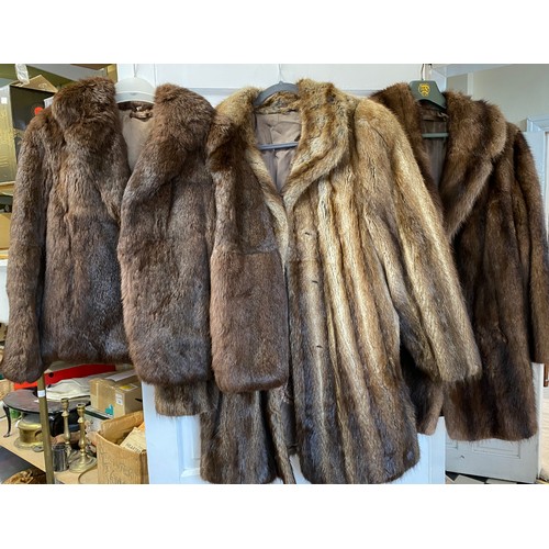 882 - Three vintage fur coats to include a short Coney jacket (s14), and two other jackets/coats of unknow... 