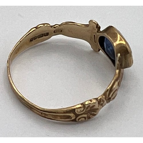 479 - A 9 carat gold ring set with sapphire. Size J. Weight 1.6gm.