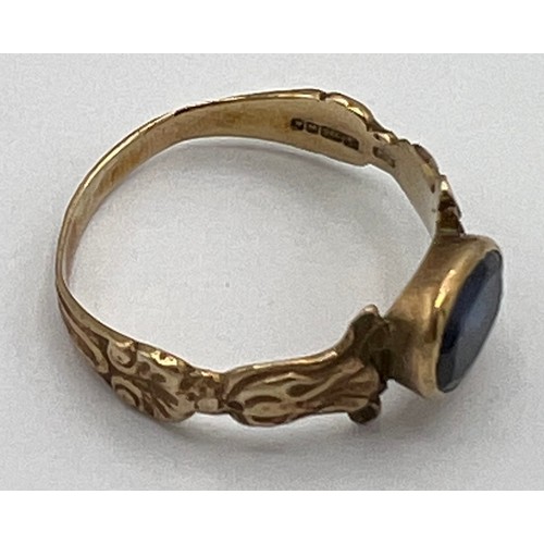 479 - A 9 carat gold ring set with sapphire. Size J. Weight 1.6gm.