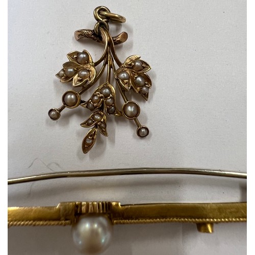 410A - A 9ct gold cultured pearl and ruby set bar brooch together with a 9ct gold and seed pearl pendant. T... 