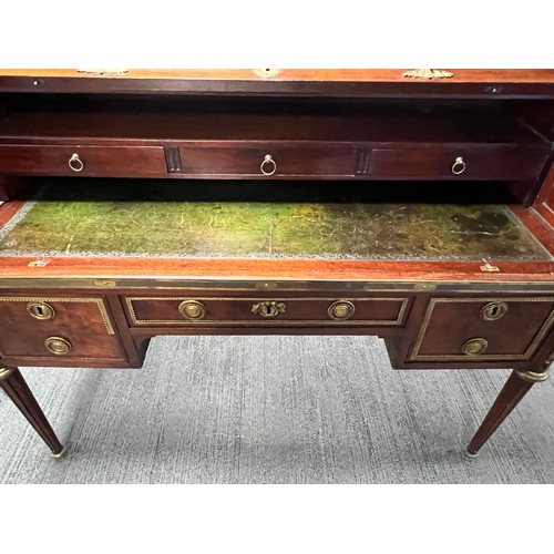 71 - Fine quality French cylinder bureau in plum pudding mahogany with brass mounts, finished to reverse.... 