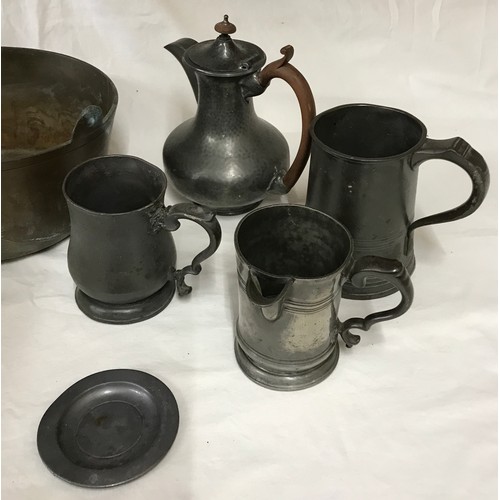 1001 - A collection of brass, copper and pewter to include two copper pans, two brass buckets and pewter co... 