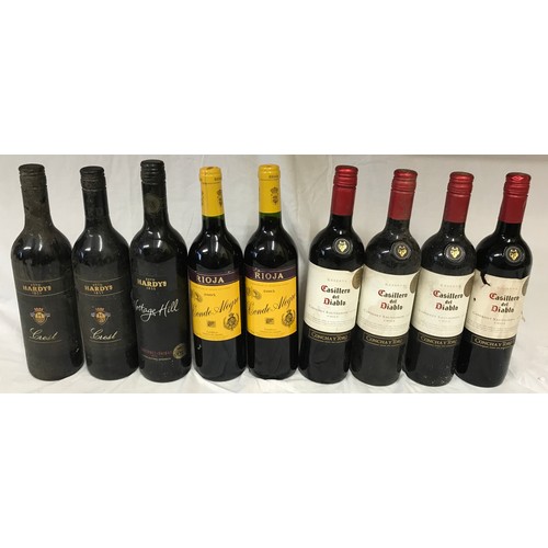 703 - Collection of red wines to include Hardys 2 crest & 1 Nottage Hill, Casillero del Diablo 2015 and Ri... 