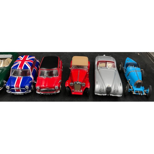 896 - Eight Franklin Mint Precision Models comprising: 1955 Bentley S, 1925 Rolls-Royce Silver Ghost (1991... 