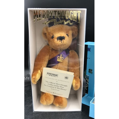 897 - Two boxed Merrythought limited edition teddy bears to include golden jubilee teddy bear no.364 and '... 