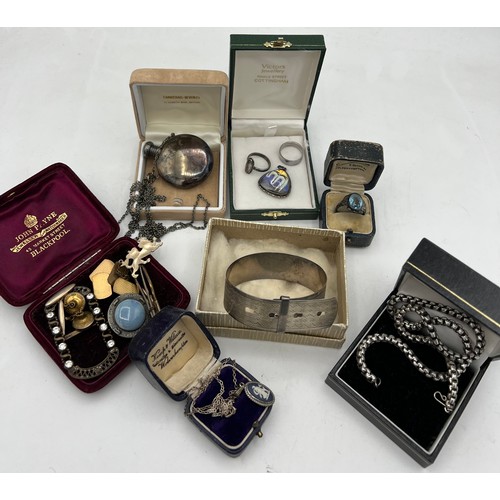 399 - Jewellery to include hallmarked silver scent bottle/compact Chester 1912, maker Samuel M Levi. Sterl... 