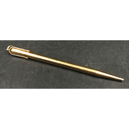 720 - A 9ct gold cased pencil by E. Baker & Sons 11cm l.