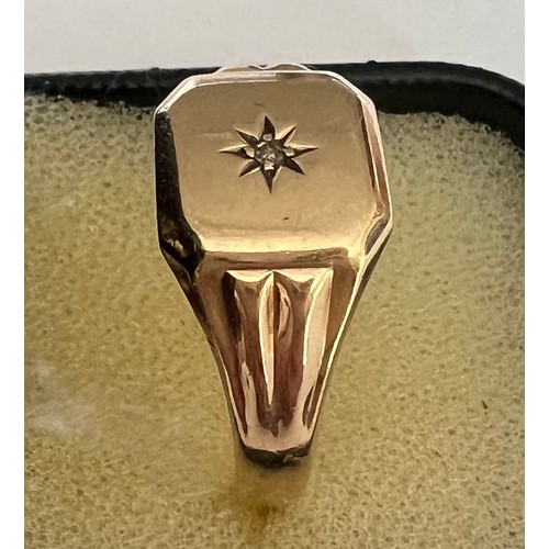 405 - A 9 carat gold signet ring set with single diamond. Size V, weight 4gm.