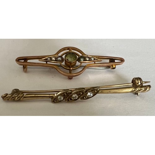 416 - Two Edwardian gem set bar brooches, total weight 4.2gm.