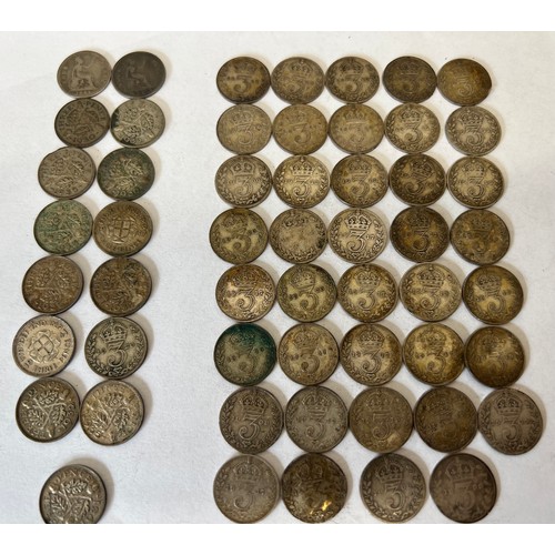 657 - A quantity of threepence pieces, mostly pre 1920's including an 1899. 76gm total.