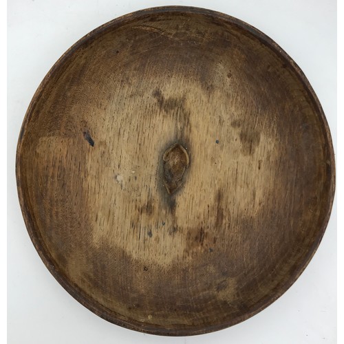 181 - A Robert 'Mouseman' Thompson English oak fruit bowl with carved mouse  to the interior 29cm d.