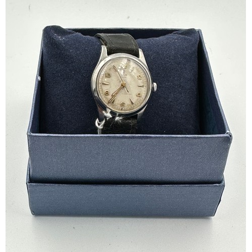 538 - A 1940/50's Tudor Royal wristwatch on black leather and metal strap. Inside of case stamped 12325. 2... 