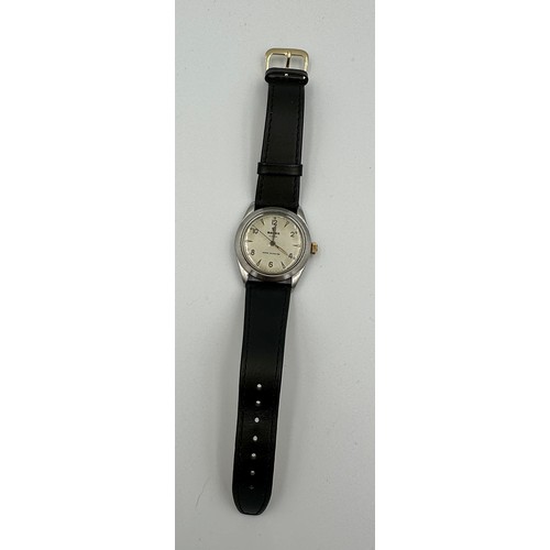 559 - A 1950's Rolex Oyster gentleman's wristwatch with gold hands and stainless steel case. Ref: 6426 Cas... 