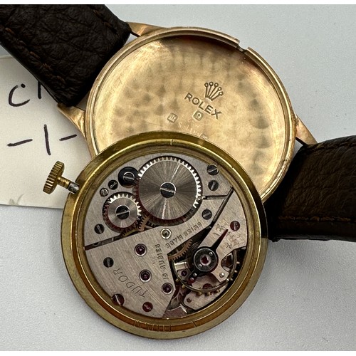 561 - A 1950/60's manual wind 9ct gold Tudor gentleman's wristwatch with subsidiary seconds dial and lumin... 