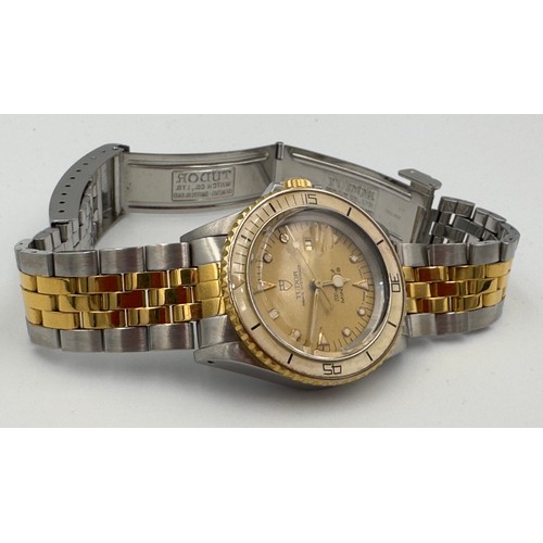 569 - A yellow gold Tudor Prince Oysterdate Mini-Sub with Tudor bracelet. Model No. 94401. Serial 205816. ... 