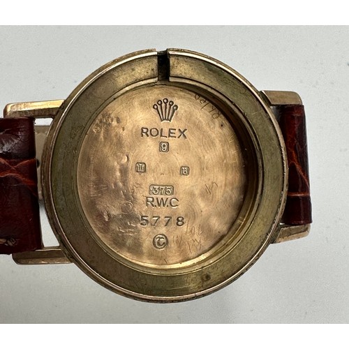 571 - A 1950's Tudor manual wind 9ct gold wristwatch with gold hands and numbers, subsidiary seconds dial ... 