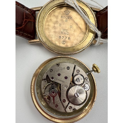 571 - A 1950's Tudor manual wind 9ct gold wristwatch with gold hands and numbers, subsidiary seconds dial ... 