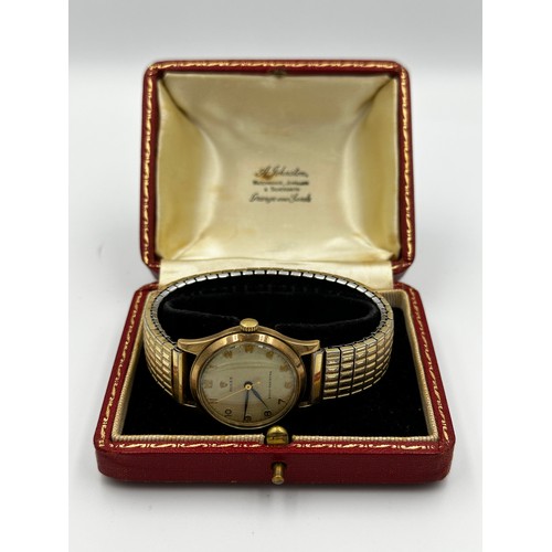 579 - A 9ct gold Rolex gentleman's wristwatch. C.1946 Birmingham with original Speidel strap. Engraved to ... 