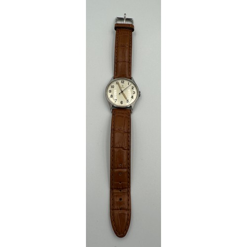 580 - A 1950's Tudor gentleman's wristwatch, case 34mm with grey military style dial on stainless steel ca... 