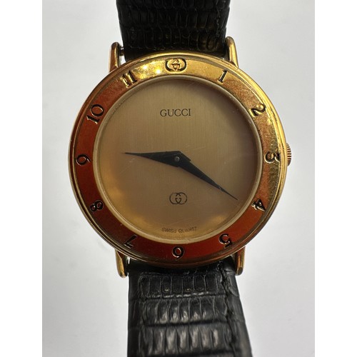 610 - Two Gucci ladies wristwatches. Largest case: 25mm.

Untested. Appear to be in good overall condition... 