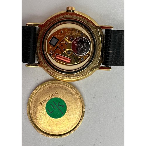 610 - Two Gucci ladies wristwatches. Largest case: 25mm.

Untested. Appear to be in good overall condition... 