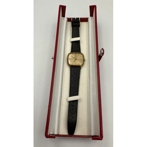 614 - A Tudor gentleman's square shaped wristwatch with gold plate and stainless steel back. 30mm case. In... 