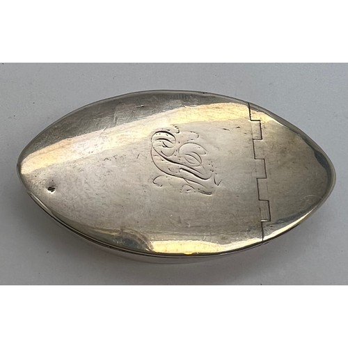 807 - Oval silver snuff box London 1781, maker Peter, Ann and William Bateman. Initials to the top. 8cm x ... 