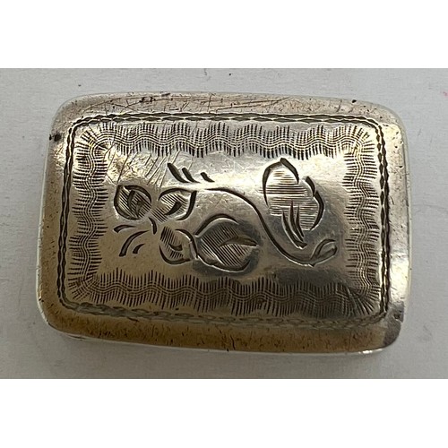 809 - Silver vinaigrette Birmingham 1842, maker Nathaniel Mills. Vacant cartouche and engraved to both sid... 