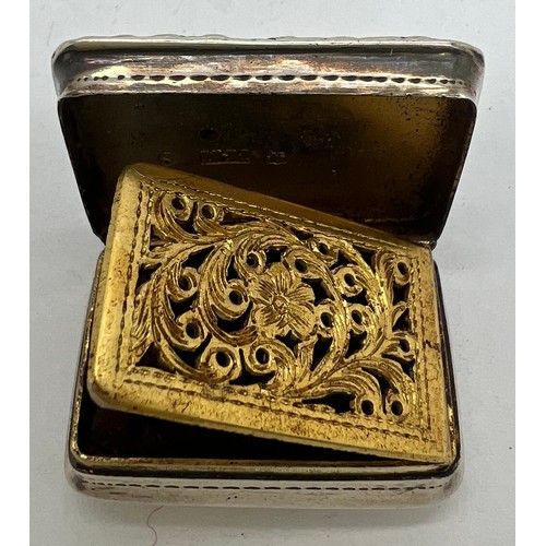 813 - Silver vinaigrette with pierced silver gilt grill and original sponge, Birmingham, maker Nathaniel M... 