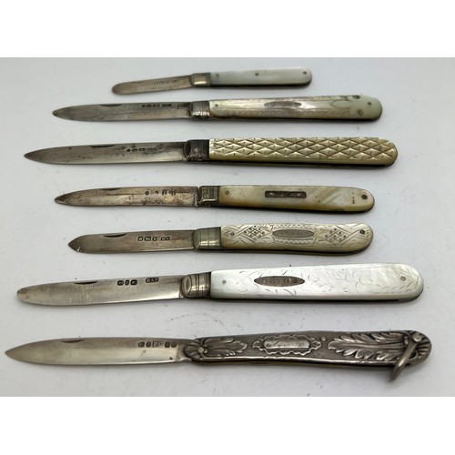 833 - Seven various silver bladed fruit knives with mainly mother of pearl handles. Various dates and make... 