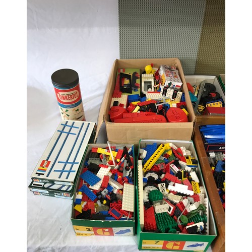 921 - Four boxes of assorted loose Lego pieces along with two boxes of Meccano, The original Tinkertoy and... 