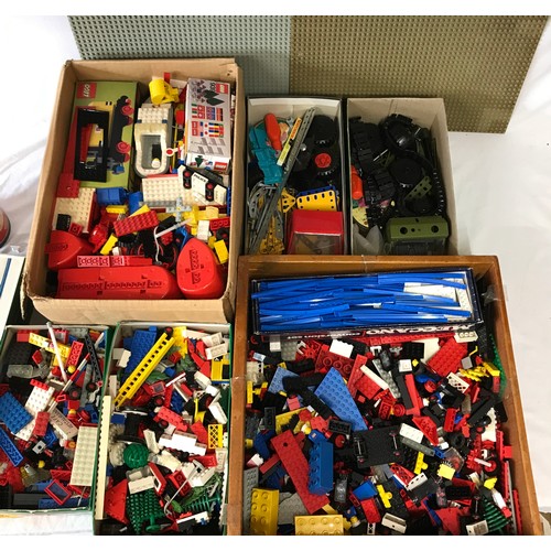 921 - Four boxes of assorted loose Lego pieces along with two boxes of Meccano, The original Tinkertoy and... 