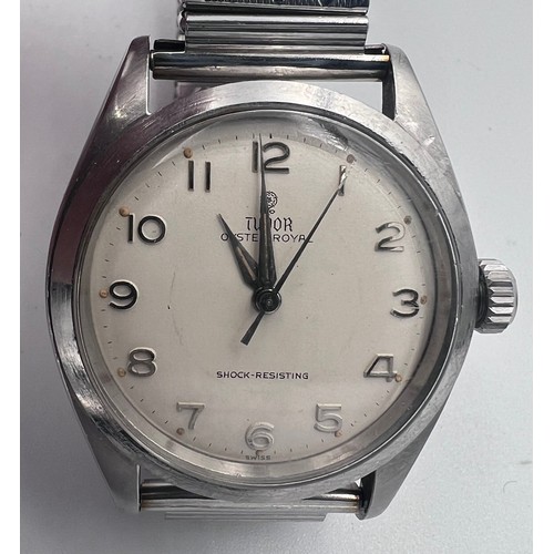 628 - A gentleman's Tudor Oyster Royal wristwatch on expanding stainless steel bracelet. Case 34mm. Rolex ... 