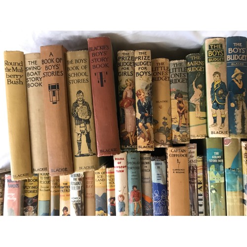 967 - Collection of early 20thC books to include Budget books for Boys and Girls along with a further coll... 