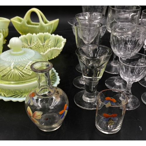 367 - A selection of 19th century G Davidson & Son press moulded Vaseline and uranium glass to include a m... 