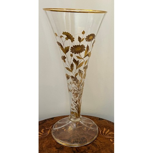 368 - A good quality clear glass and gilt decorated trumpet shaped vase. 40cm h.