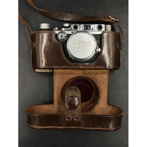 868 - A rare issue to Wesermünde Gestapo edition of a Leica IIIa 35mm rangefinder camera 1938 No. 299724 w... 