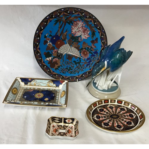 316 - A collection of mixed ceramics to include two Royal Crown Derby Imari pattern pin trays 2451 and 112... 