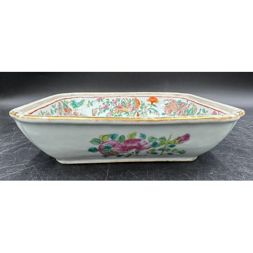 879 - Oriental ceramics to include a famille rose shallow dish probably 18thC 23.5w x 22dx 6h together wit... 