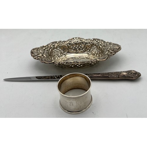 862 - Silver to include pierced bonbon dish, Chester 1899, maker Jay, Richard Attenborough & Co. Napkin ri... 