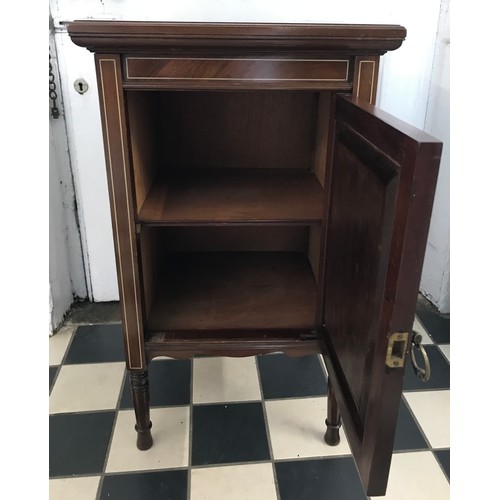 144 - An Edwardian mahogany inlaid bedside cupboard with floral inlay to front. 76cm h x 44 w x 39 d. Ivor... 